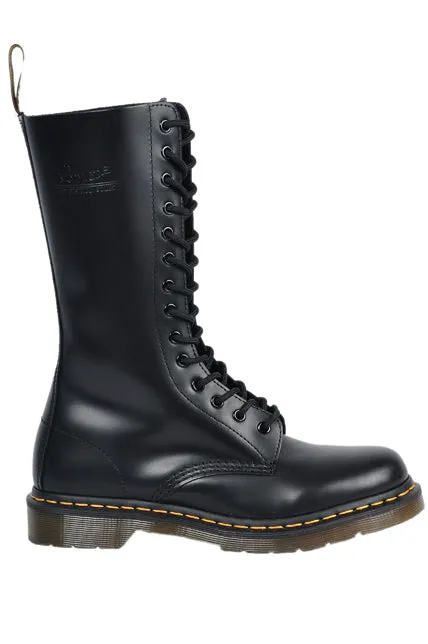 1914 Boot Black