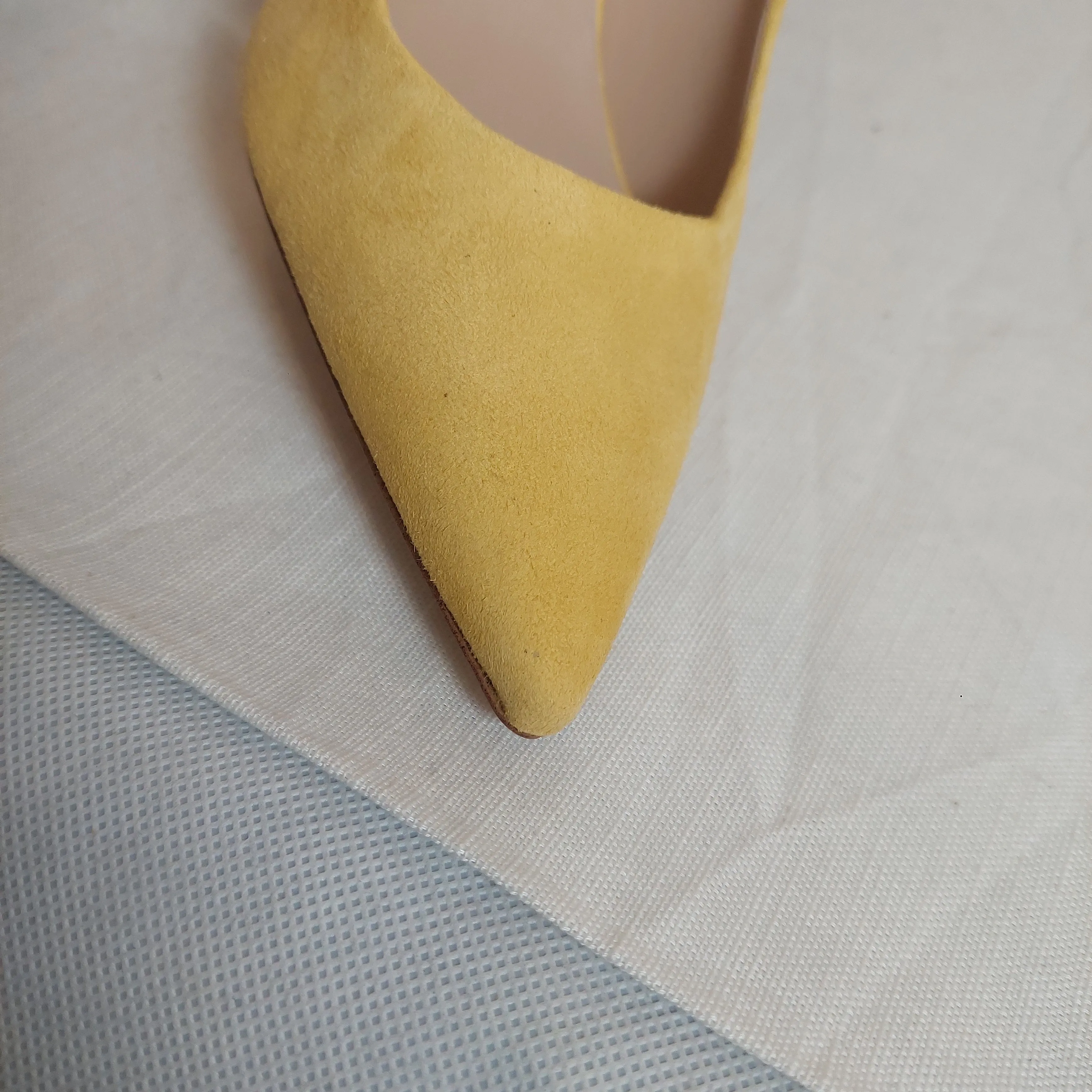 ALDO Yellow Suede Sophy Pointed Pumps | Like new |