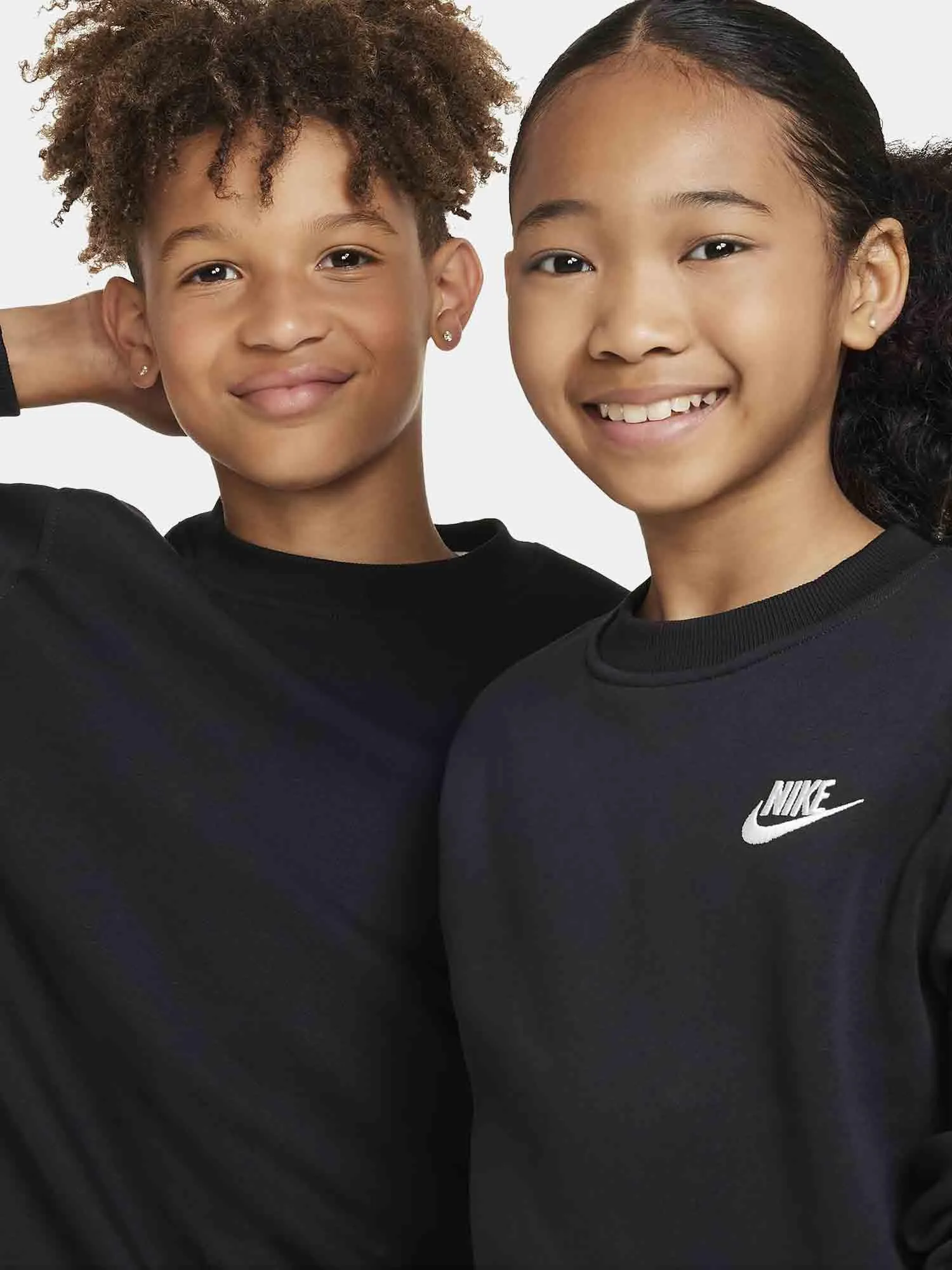 Nike Big Kids Sportswear Club Fleece Crew - Black