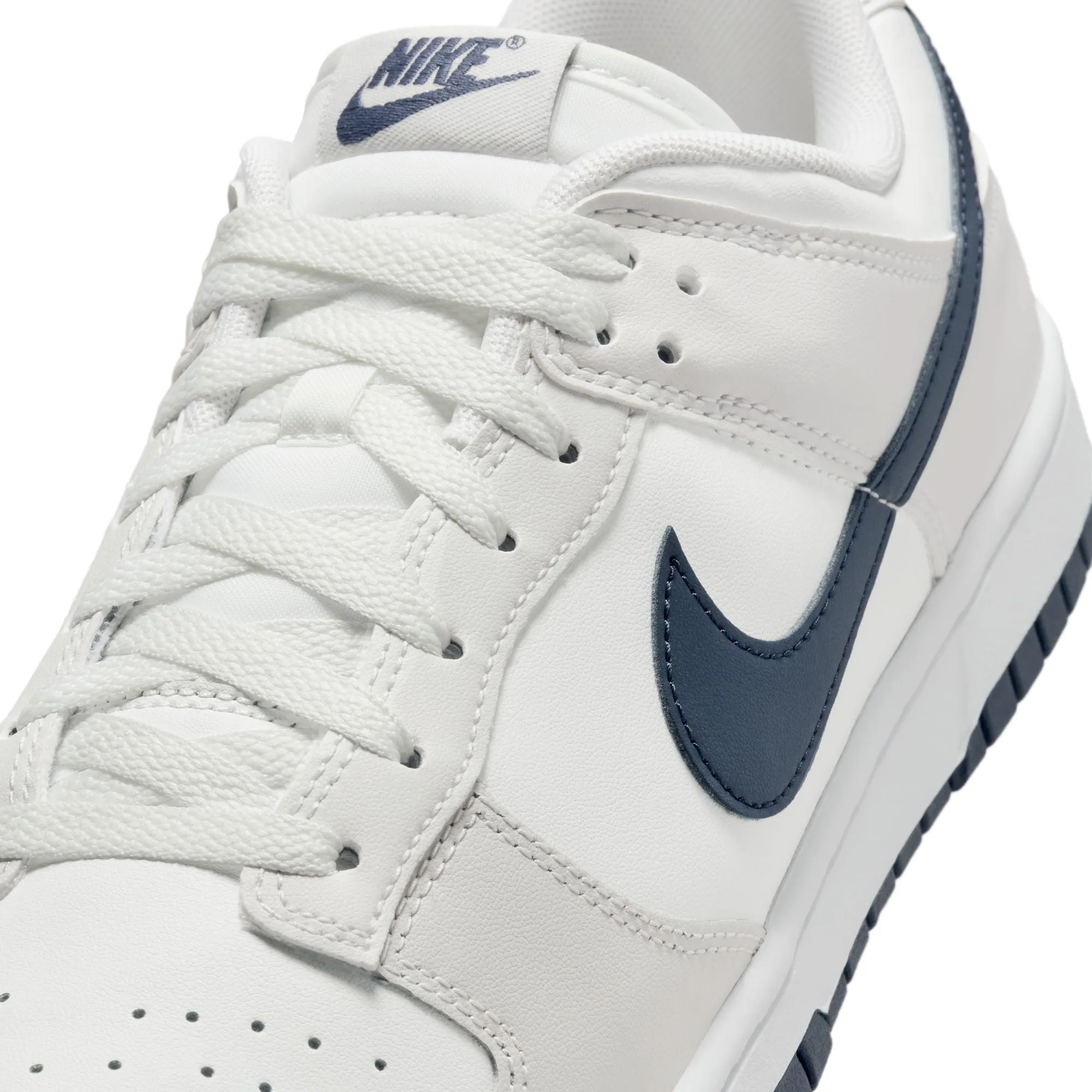 Nike Dunk Low Retro (Summit White/Midnight Navy)