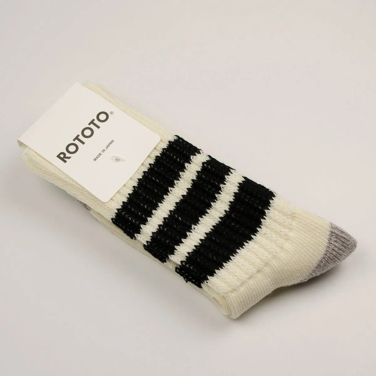 RoToTo - Coarse Ribbed Old School Crew Socks - Black